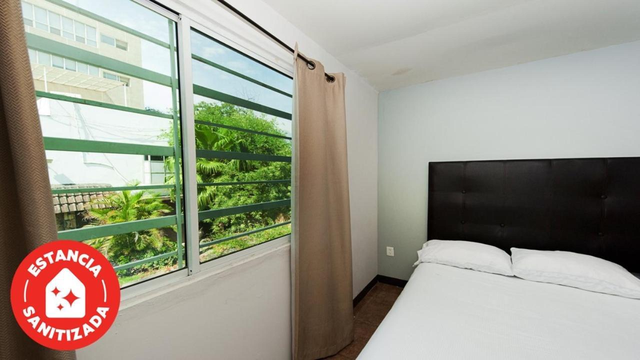 Econosuites Monterrei Exterior foto